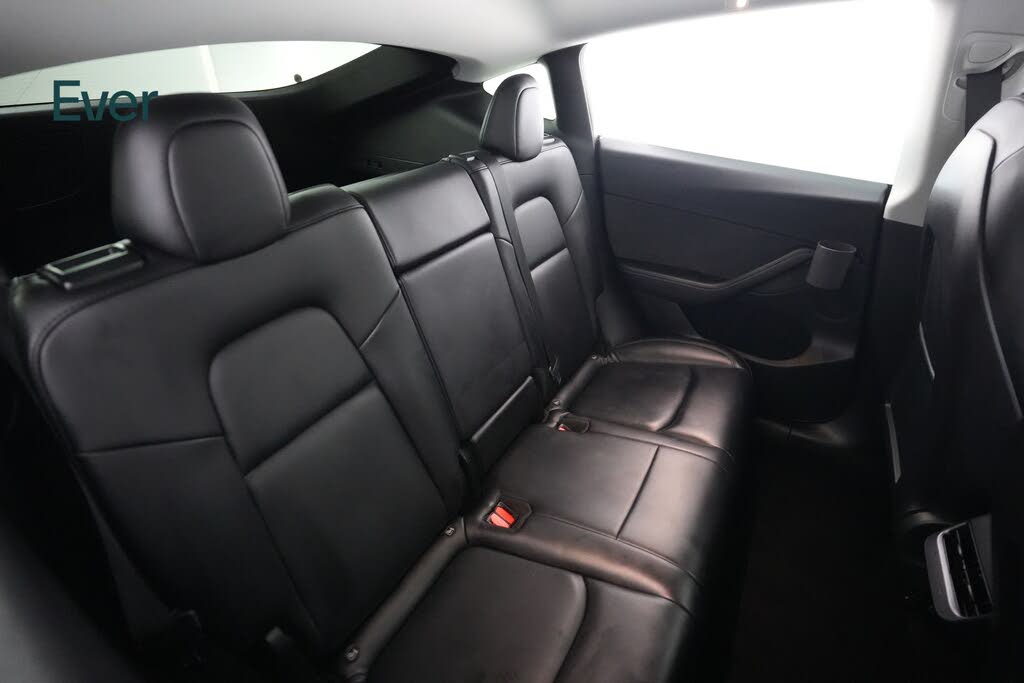 2022 Tesla Model Y AWD – Advanced Electric Performance SUV