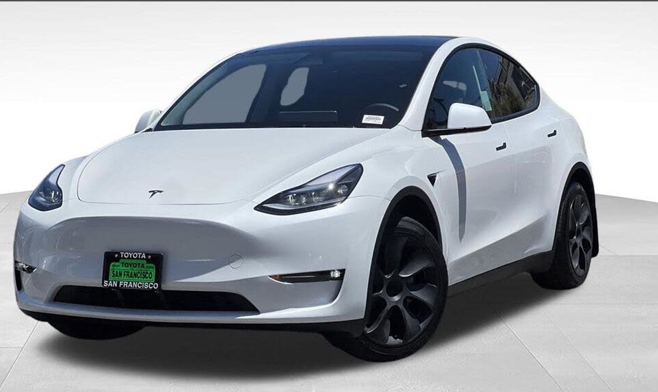 2024 Tesla Model Y Long Range AWD – Low Mileage SUV