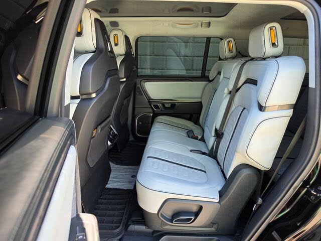 2023 Rivian R1S Launch Edition-SUV