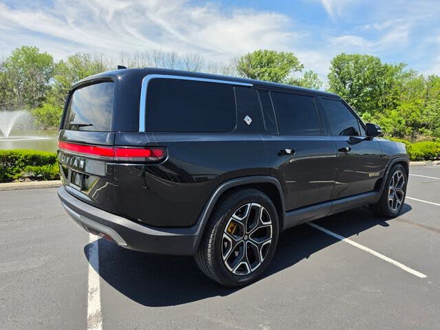 2023 Rivian R1S Launch Edition-SUV