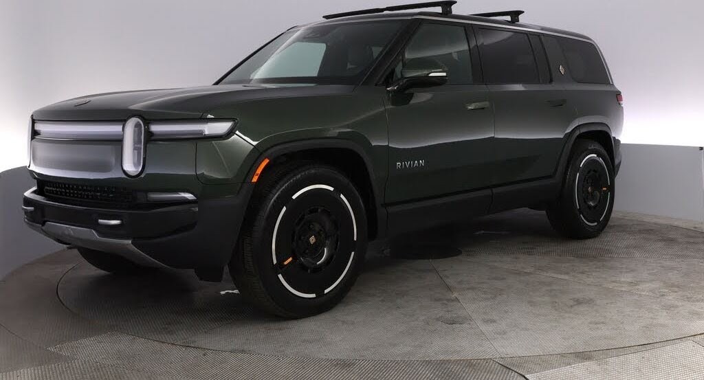 2025 Rivian R1S Adventure Dual Motor - SUV