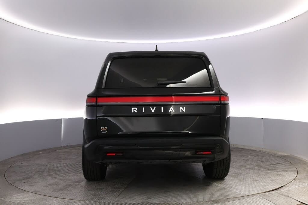 2023 Rivian R1S Launch Edition - SUV