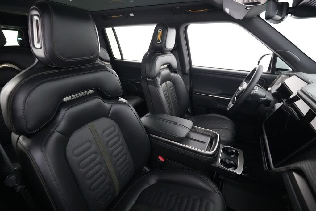 2025 Rivian R1S Adventure Dual Motor-SUV