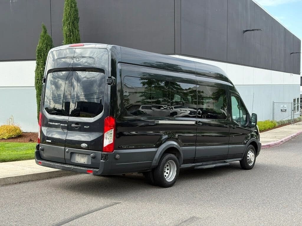 2015 Ford Transit Passenger 350 HD XLT Extended