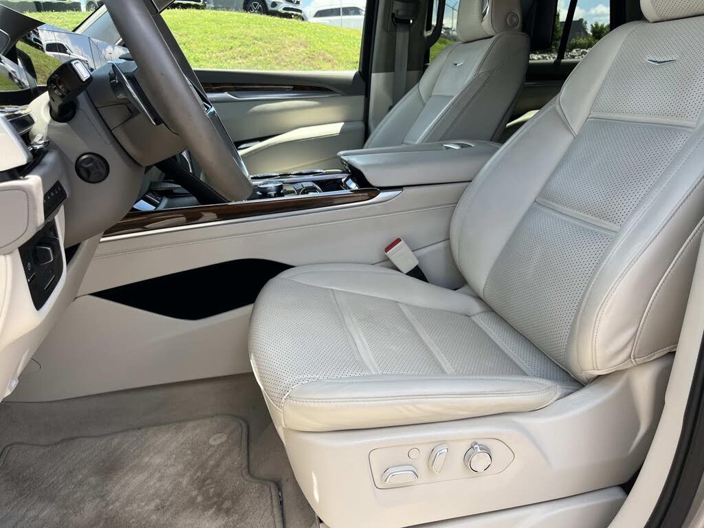 2025 Cadillac Escalade Sport Platinum 4WD — Ultra-Luxury SUV