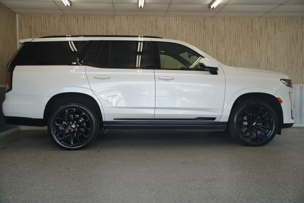 2023 Cadillac Escalade Sport Platinum 4WD – Luxury SUV