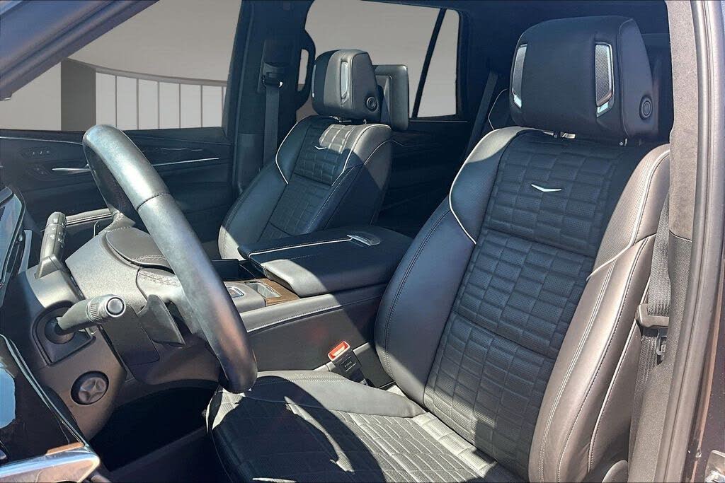 2024 Cadillac Escalade Sport Platinum 4WD – Luxury SUV