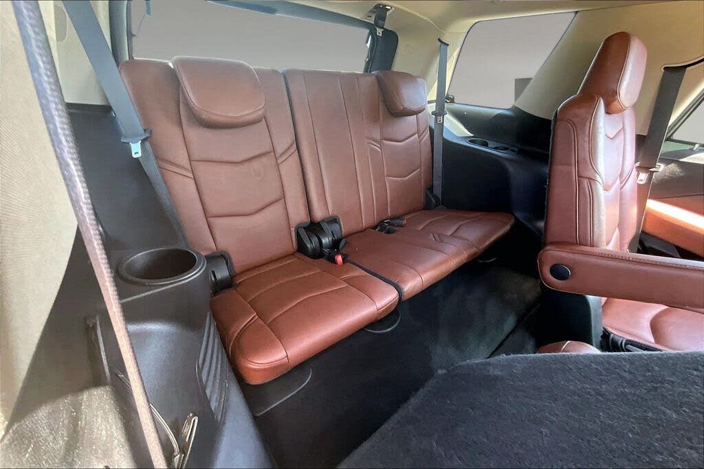 Luxury SUV Excellence: 2019 Cadillac Escalade Premium Luxury