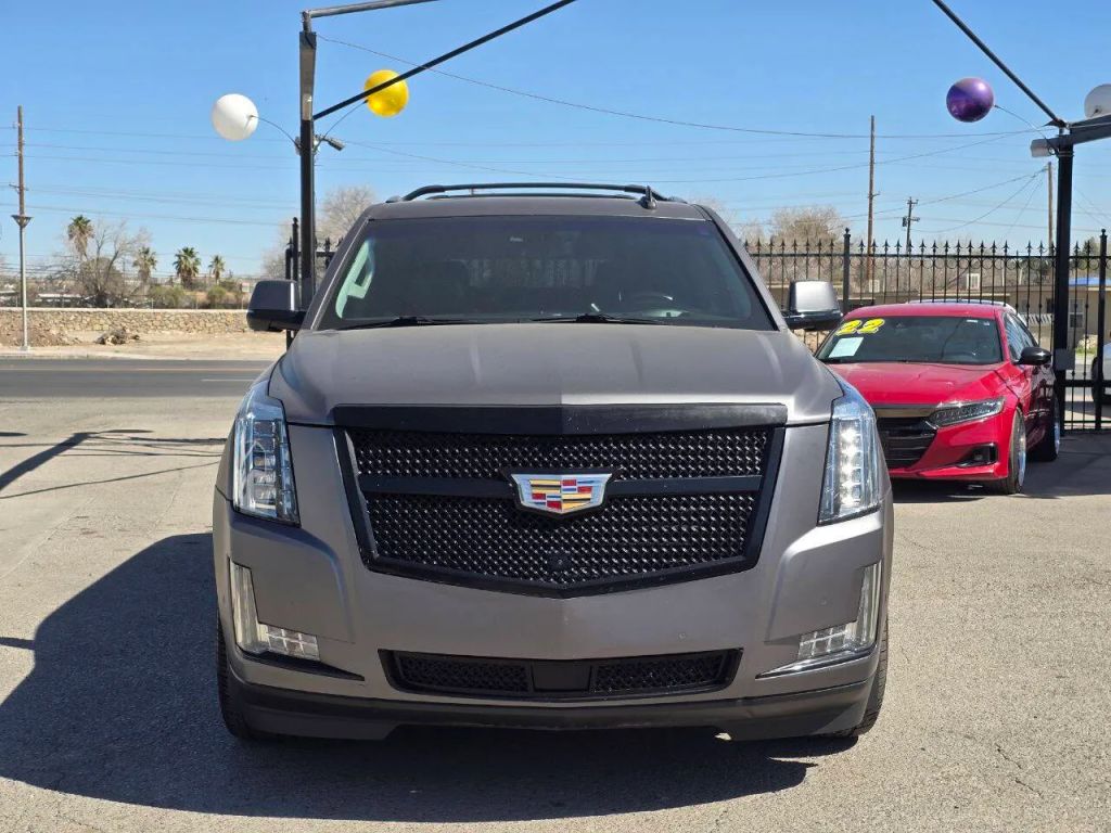 2019 Cadillac Escalade Premium 4WD – Powerful 6.2L V8 SUV