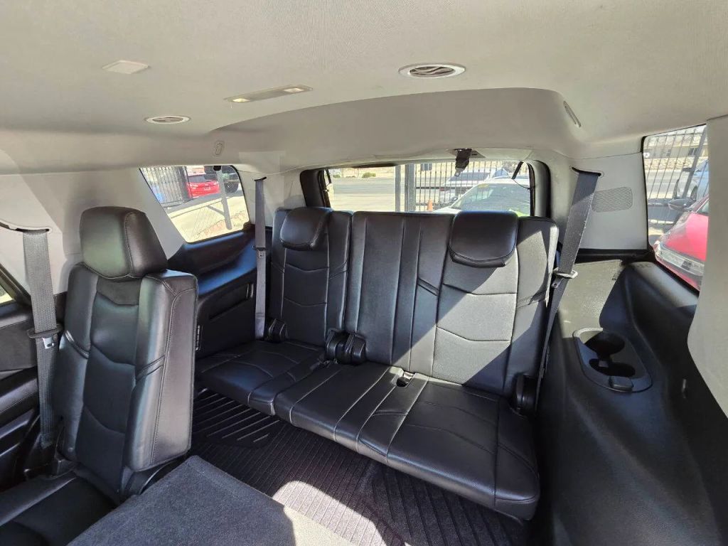 2019 Cadillac Escalade Premium 4WD – Powerful 6.2L V8 SUV