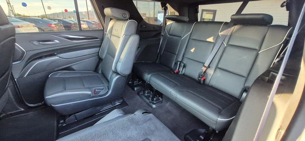 2023 Cadillac Escalade Sport 4WD – Premium Luxury SUV