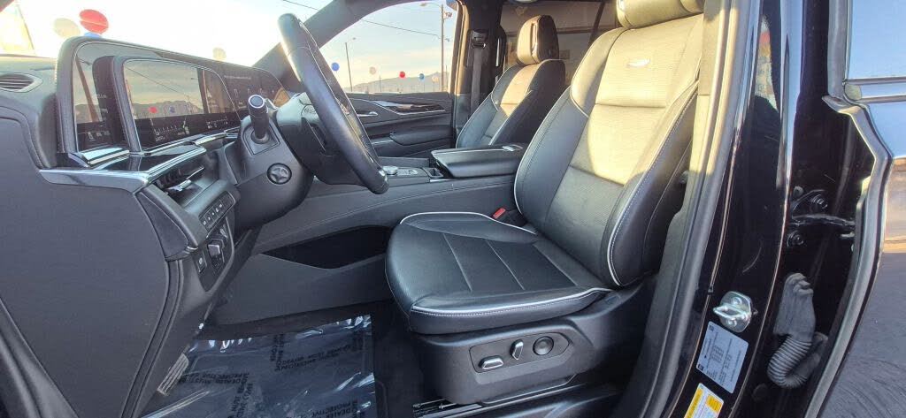 2023 Cadillac Escalade Sport 4WD – Premium Luxury SUV