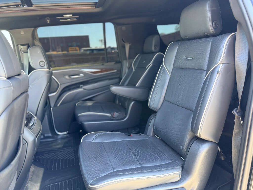 2022 Cadillac Escalade ESV Premium Luxury RWD – Luxury SUV