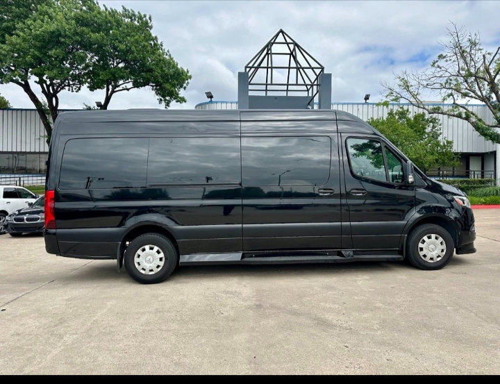2022 Mercedes Benz Sprinter