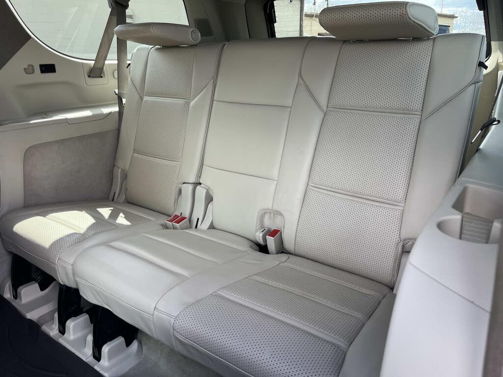 Premium Full-Size SUV – 2022 Cadillac Escalade ESV