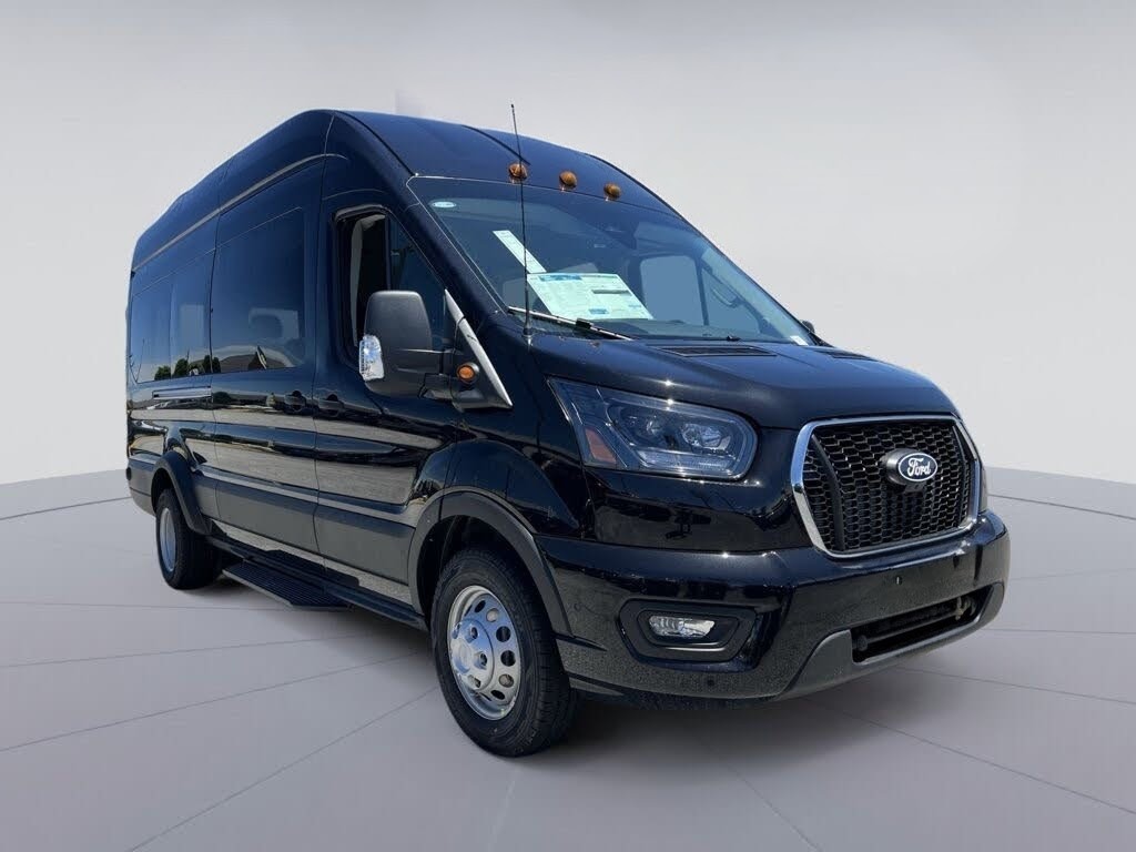 2026 Ford Transit Passenger 350 HD XLT
