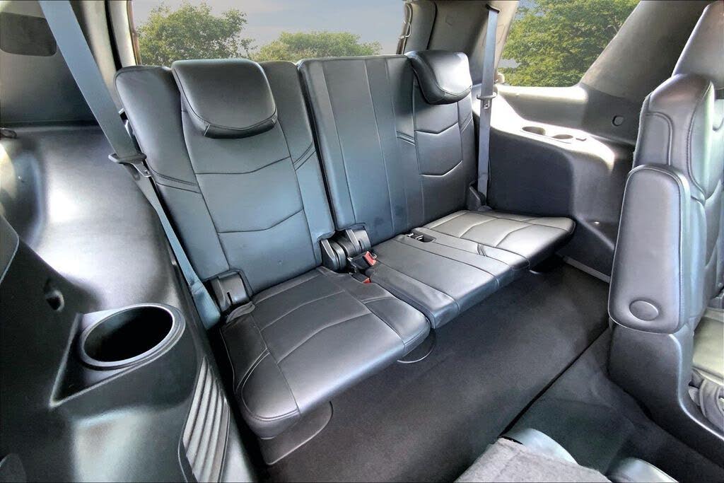 Luxury Full-Size SUV: 2018 Cadillac Escalade Platinum 4WD