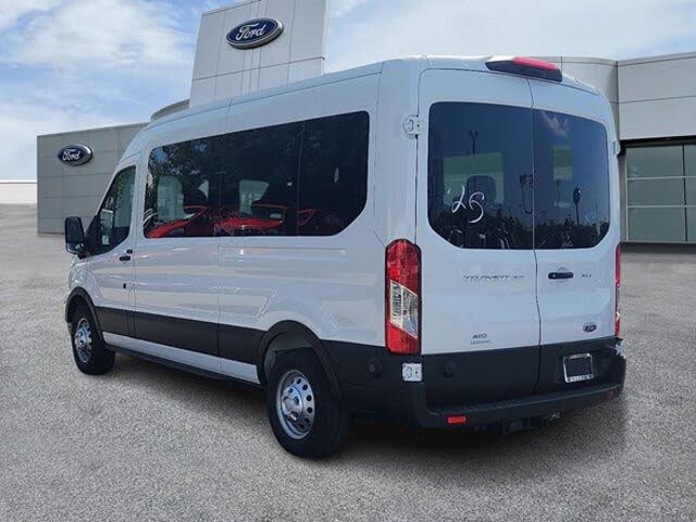 2025 Ford Transit Passenger 350 XLT
