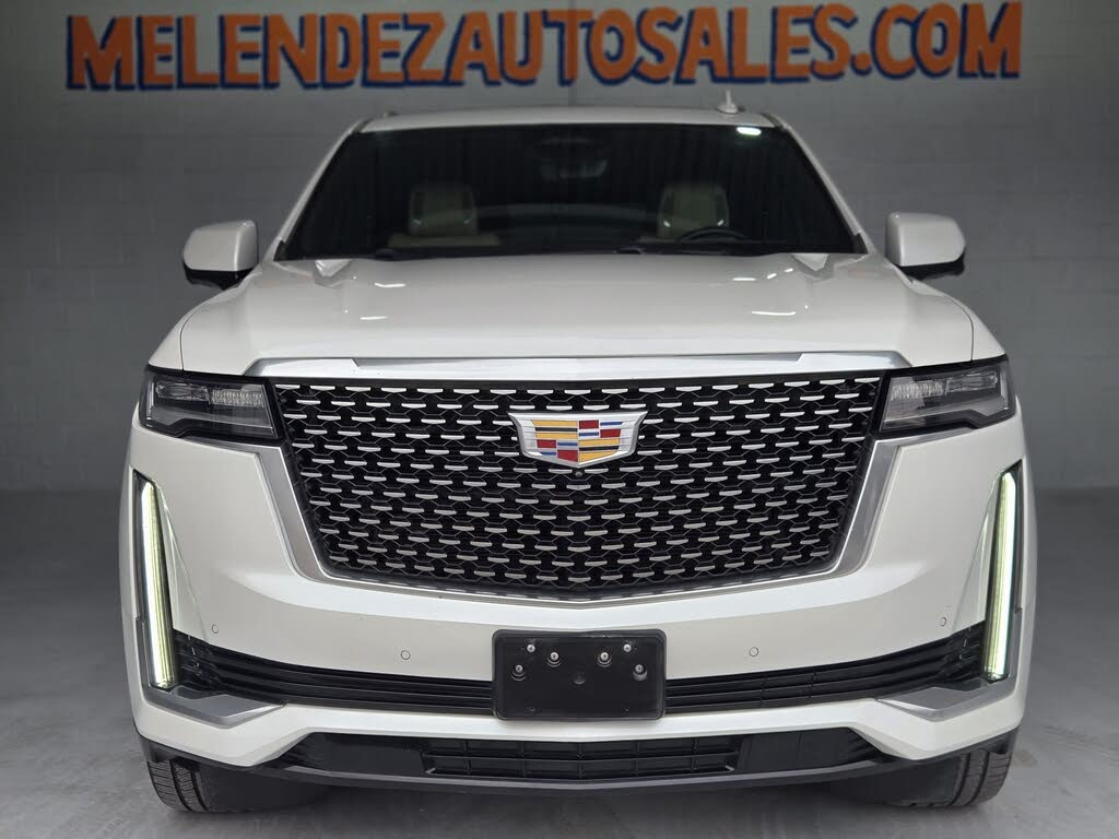 Luxury SUV: 2021 Cadillac Escalade ESV Premium Luxury AWD