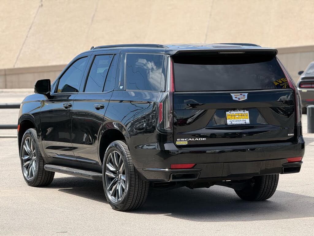 2021 Cadillac Escalade Sport RWD – Sophisticated Luxury SUV