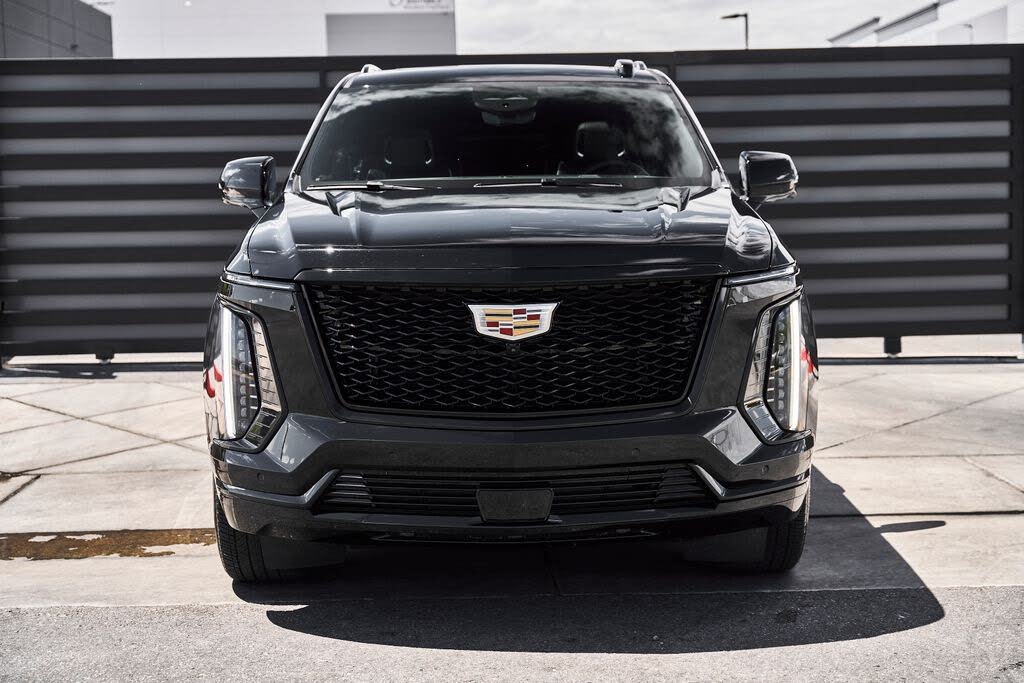 Luxury SUV Excellence – 2025 Cadillac Escalade ESV Sport 4WD
