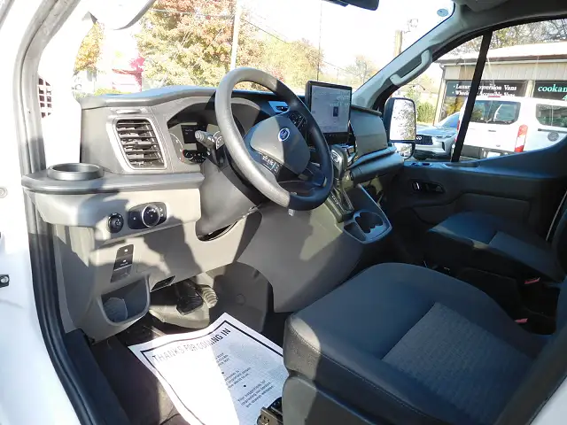 2023 Ford Transit Passenger XLT