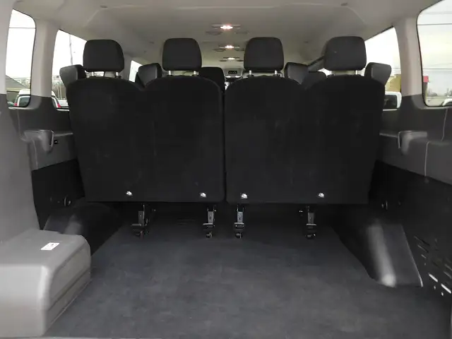 2023 Ford Transit Passenger XLT