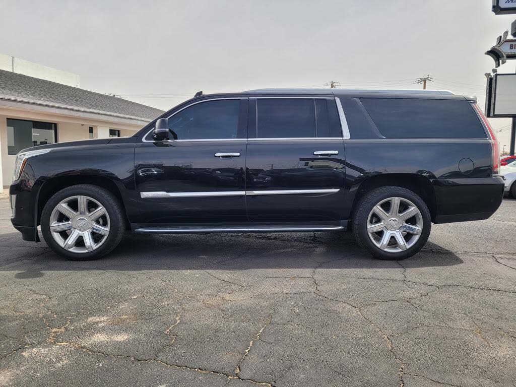 2018 Cadillac Escalade ESV Luxury 4WD – Premium SUV