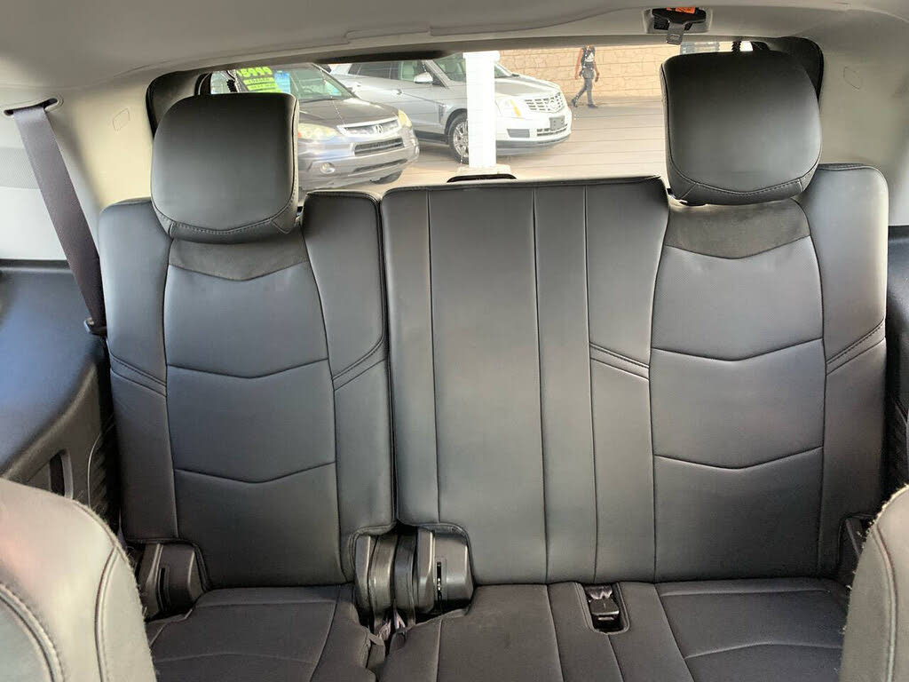 Spacious and Capable 2016 Cadillac Escalade Premium 4WD SUV