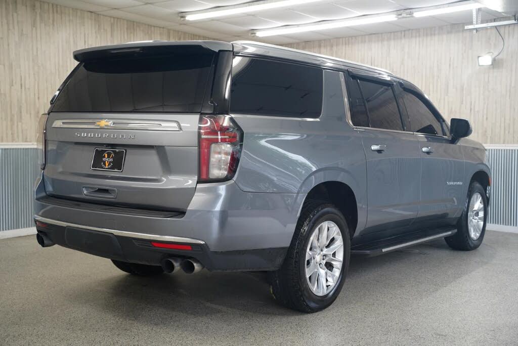 Premium Family SUV: 2021 Chevrolet Suburban Premier RWD