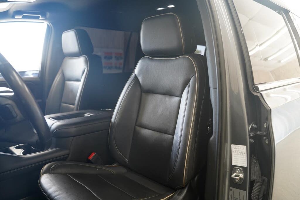 Premium Family SUV: 2021 Chevrolet Suburban Premier RWD