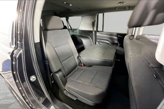 Full-Size SUV Excellence: 2018 Chevrolet Suburban 1500 LS RWD
