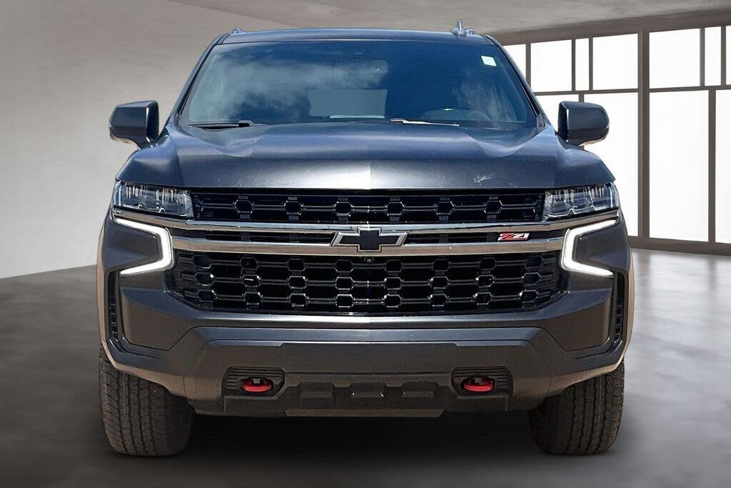 2022 Chevrolet Suburban Z71 4WD – Powerful V8 Performance SUV