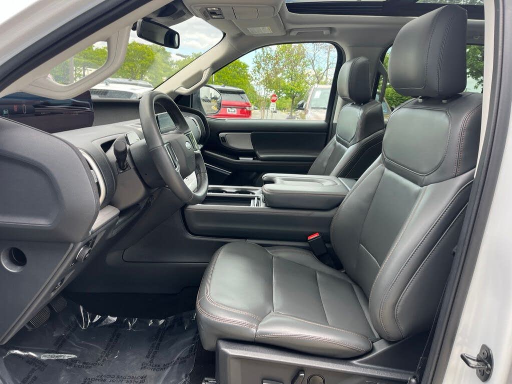 2025 Ford Expedition MAX Active 4WD