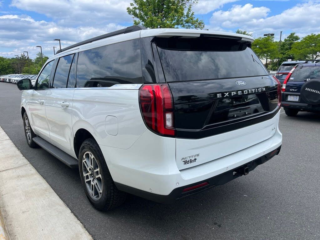 2025 Ford Expedition MAX Active 4WD