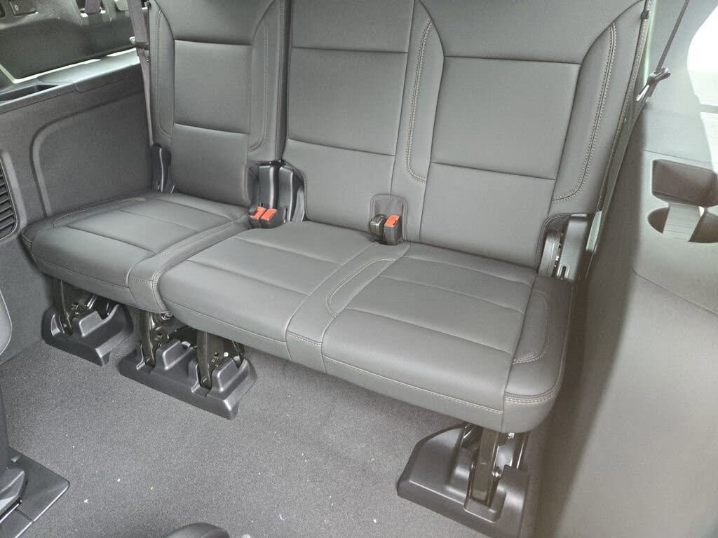 Brand-New 2026 Chevrolet Suburban High Country 4WD SUV