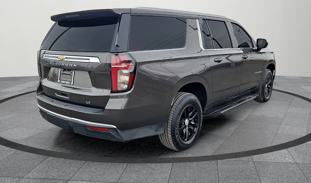 2021 Chevrolet Suburban LT RWD – Spacious Full-Size SUV