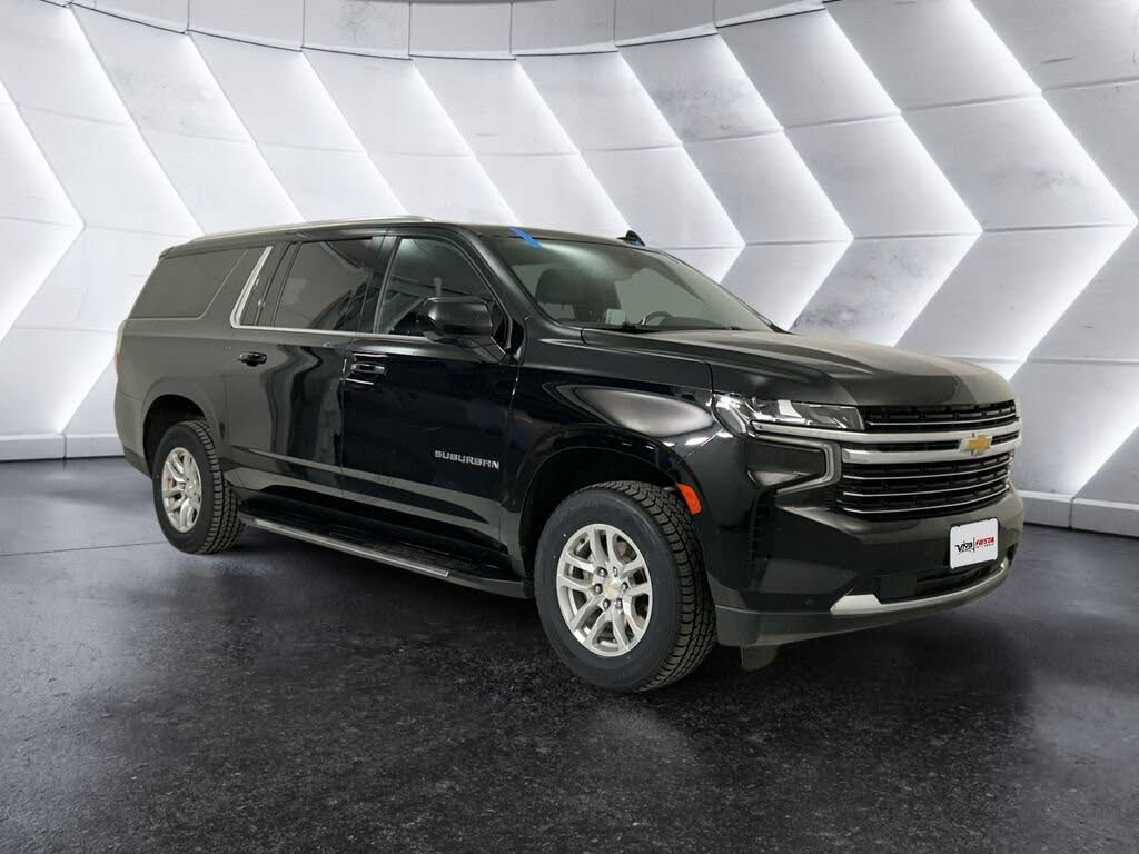 2024 Chevrolet Suburban LT RWD – Spacious SUV with V8 Power