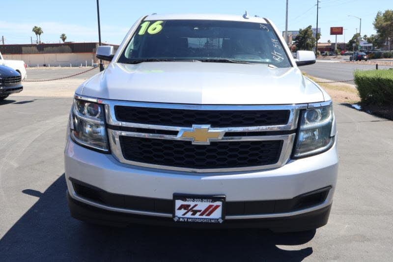 2016 Chevrolet Suburban 1500 LT RWD – Spacious SUV