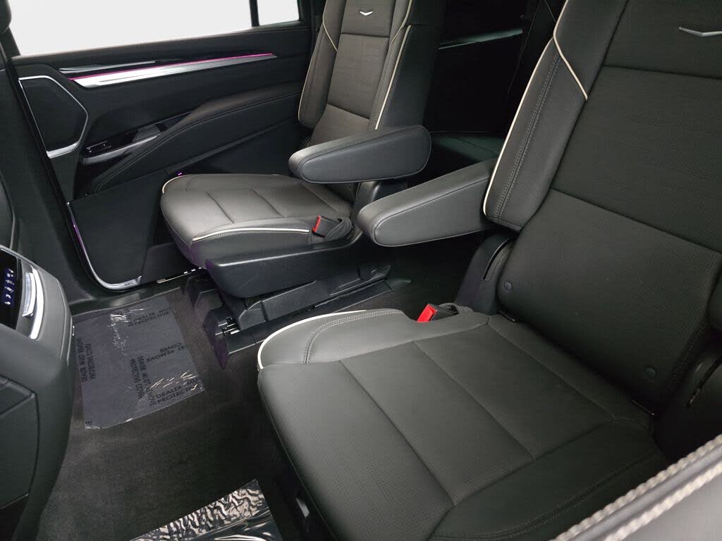 2025 Cadillac Escalade ESV Sport 4WD SUV with 420-HP V8 Engine