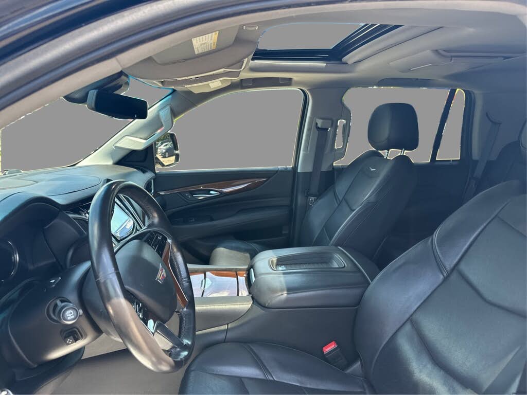 Well-Equipped 2019 Cadillac Escalade Luxury 4WD SUV