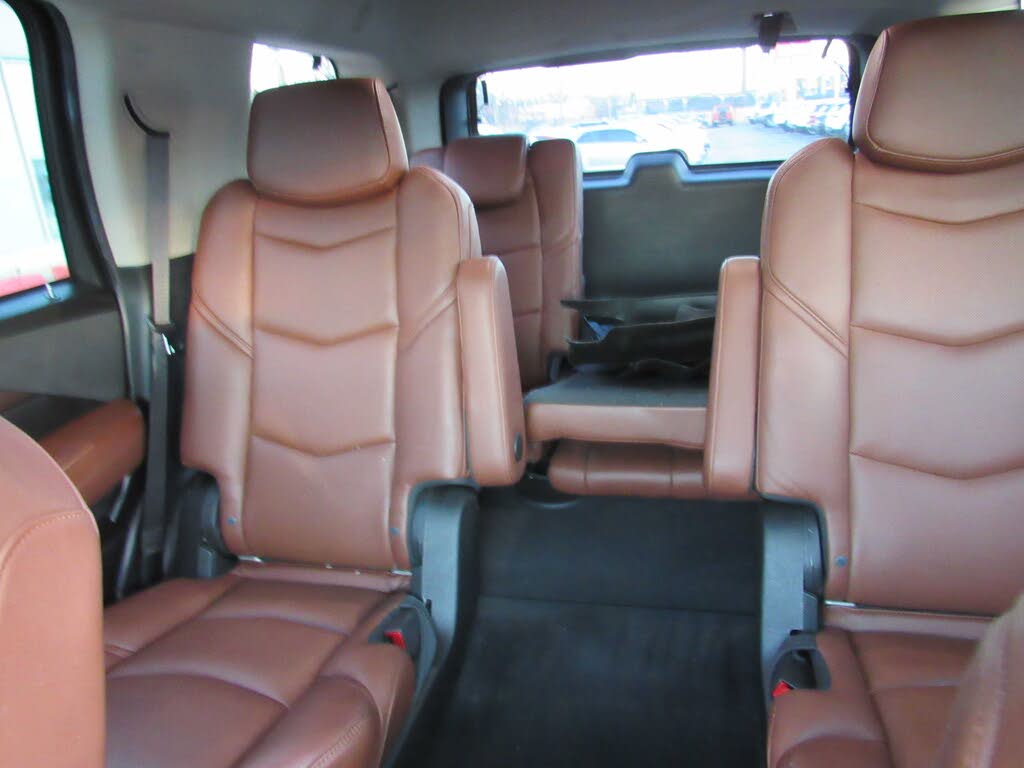 Well-Maintained 2020 Cadillac Escalade Luxury 4WD SUV