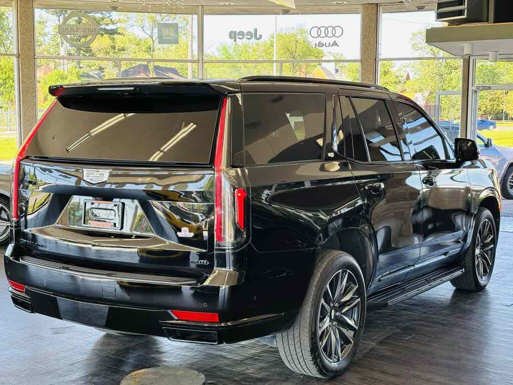 2023 Cadillac Escalade Sport 4WD – Premium SUV