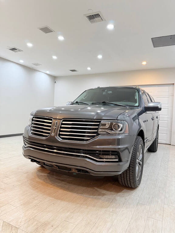 2017 Lincoln Navigator Select