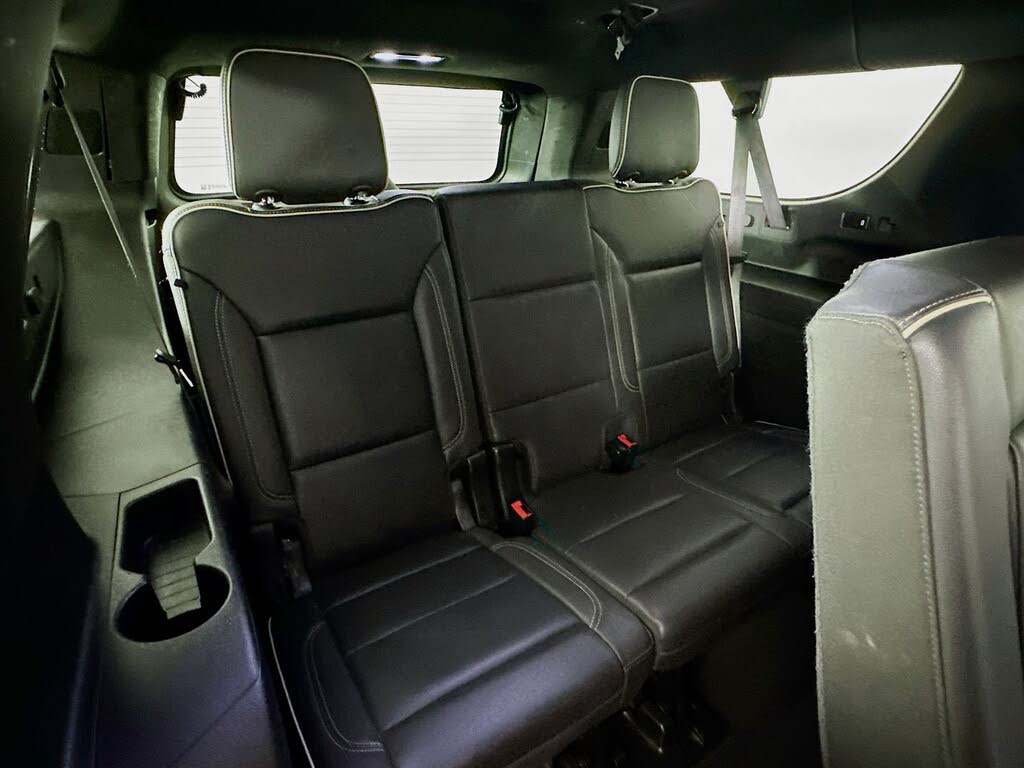 2024 Chevrolet Suburban Premier 4WD – Premium Full-Size SUV