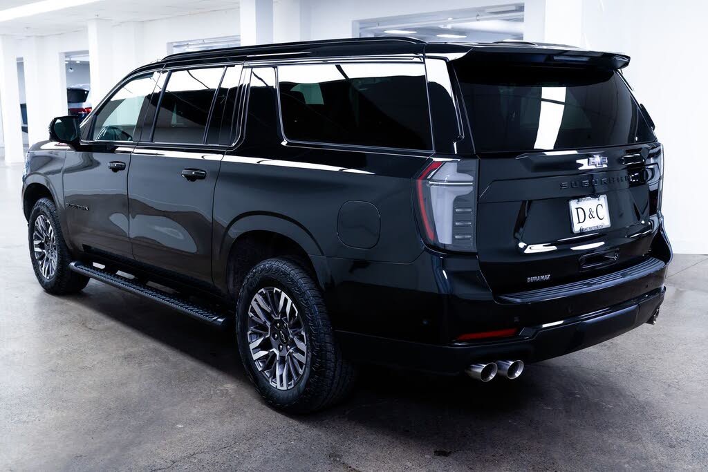 2025 Chevrolet Suburban Z71 4WD – Diesel Performance SUV