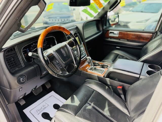 2016 Lincoln Navigator Select