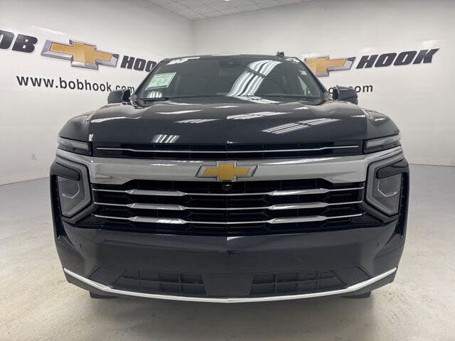 2025 Chevrolet Suburban LT 4WD – Full-Size SUV Excellence