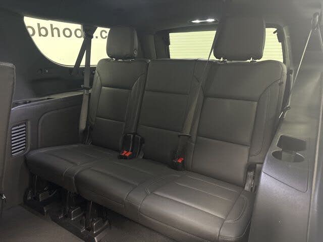 2025 Chevrolet Suburban LT 4WD – Full-Size SUV Excellence
