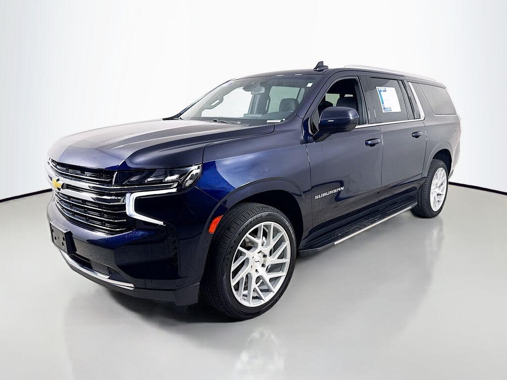 2021 Chevrolet Suburban LT 4WD – V8 Power & Spacious SUV